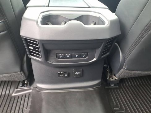Used 2024 Toyota Tundra Platinum AWD/4WD image 25