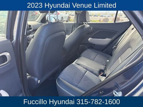 Used 2023 Hyundai Venue Limited FWD image 14
