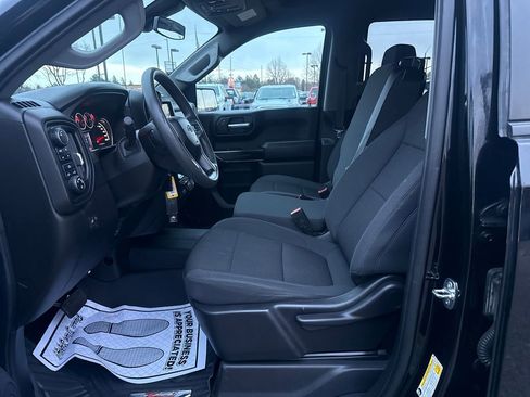 Used 2022 Chevrolet Silverado 1500 Custom Trail Boss w/ Midnight Edition image 9