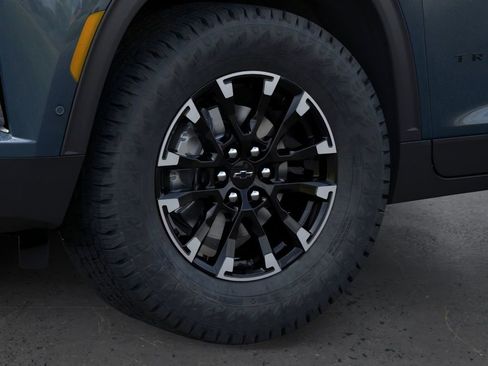 New 2026 Chevrolet Traverse Z71 w/ Enhanced Driving Package AWD/4WD image 9