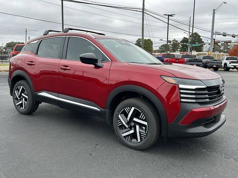 New 2026 Nissan Kicks SV w/ Cold Weather Package image 8