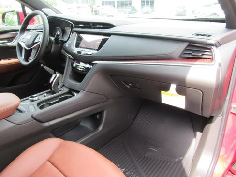 New 2026 Cadillac XT5 Premium Luxury w/ Driver Assist Package FWD image 10
