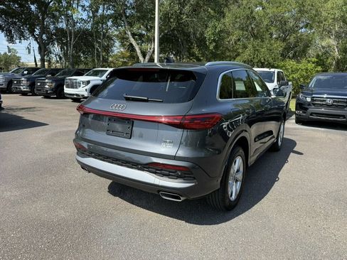 Used 2025 Audi Q5 Premium w/ Convenience Package AWD/4WD image 11