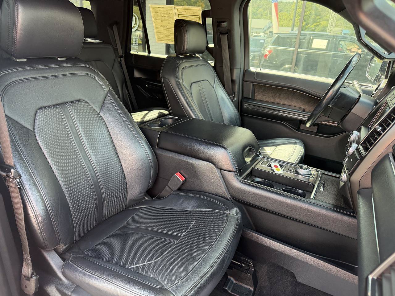 Used 2019 Ford Expedition Limited w/ Driver Assistance Package RWD image 18
