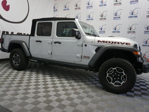 Used 2023 Jeep Gladiator Mojave w/ Trailer Tow Package image 5