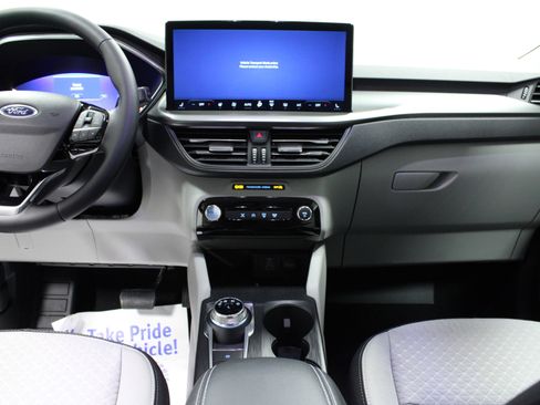 New 2026 Ford Escape Active w/ Active Premium Tech Pack image 18