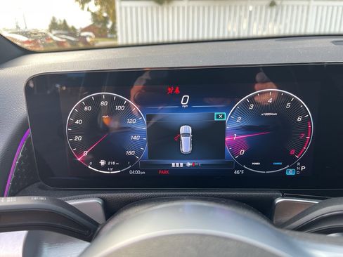 Used 2024 Mercedes-Benz GLB 250 4MATIC image 20