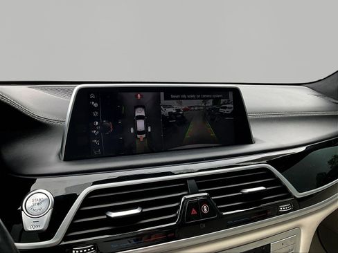Used 2017 BMW 750i xDrive AWD/4WD image 14