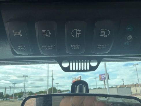 Used 2012 Jeep Wrangler Unlimited Sahara w/ Dual Top Group AWD/4WD image 30