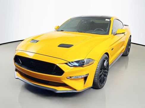 Used 2019 Ford Mustang GT Premium w/ Equipment Group 401A image 4