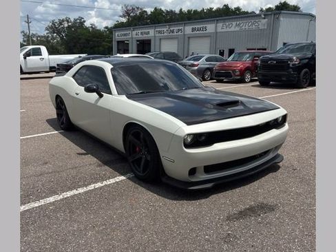 Used 2018 Dodge Challenger R/T Scat Pack w/ Leather Interior Group RWD image 1