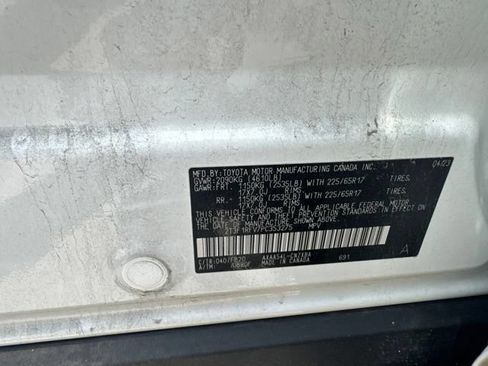 Used 2023 Toyota RAV4 LE AWD/4WD image 12