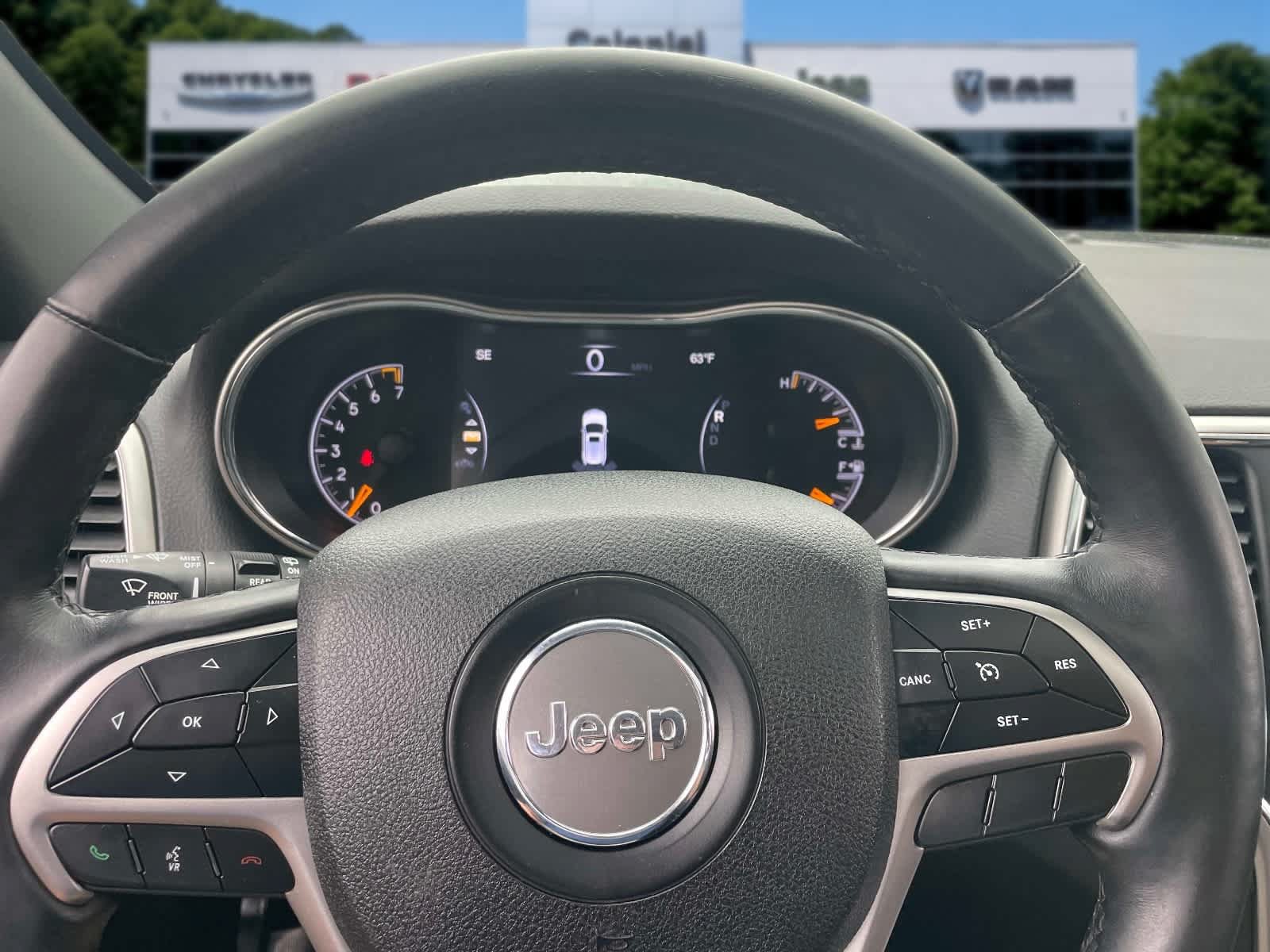 Used 2018 Jeep Grand Cherokee Altitude AWD/4WD image 30