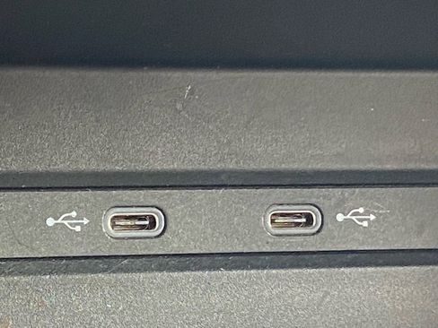 Certified 2023 Volkswagen Taos SE w/ Panoramic Sunroof Package image 16