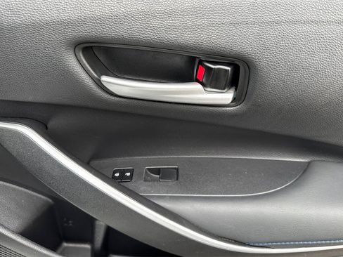 Used 2021 Toyota Corolla SE image 19