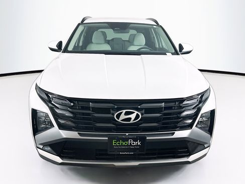 Used 2025 Hyundai Tucson SEL FWD image 2