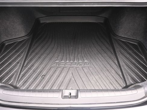 Used 2021 Honda Accord Sport image 31