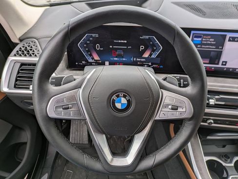 Certified 2024 BMW X7 xDrive40i w/ Executive Package image 10