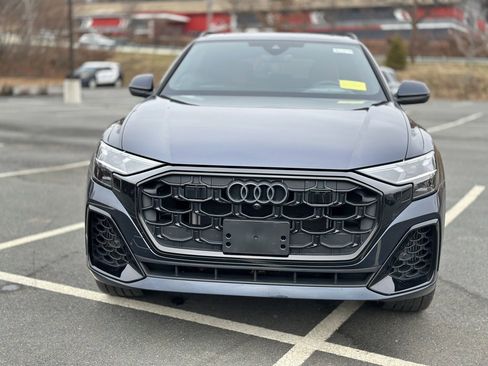 Used 2025 Audi Q8 Premium Plus image 10