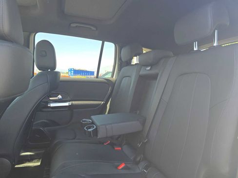Used 2022 Mercedes-Benz GLB 250 image 18