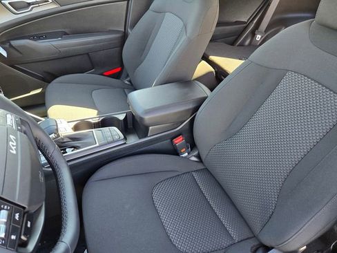 New 2026 Kia Sportage LX image 22
