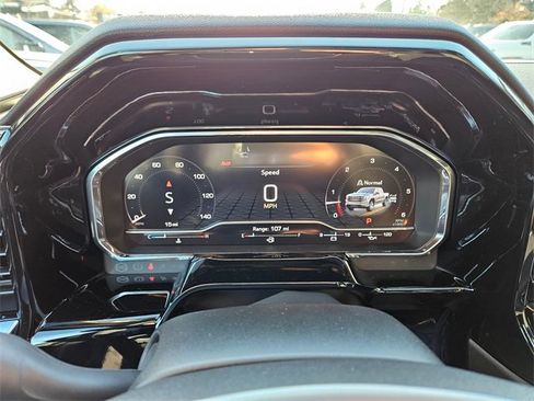 New 2025 GMC Sierra 1500 SLT w/ SLT Premium Plus Package image 22