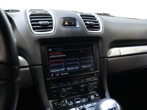 Used 2014 Porsche Cayman RWD image 32