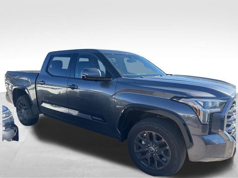 Used 2023 Toyota Tundra Platinum image 11