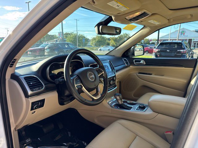 Used 2019 Jeep Grand Cherokee Limited AWD/4WD image 12