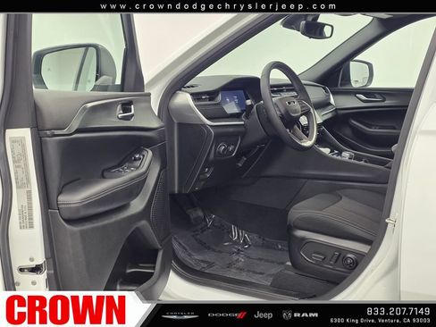 Used 2024 Jeep Grand Cherokee L Laredo AWD/4WD image 30