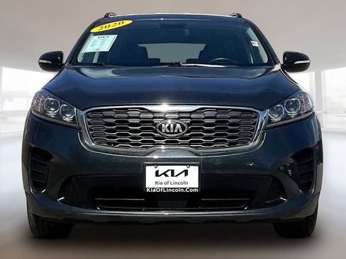 Used 2020 Kia Sorento S image 2