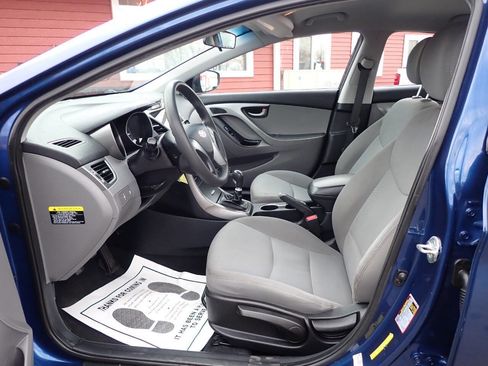 Used 2016 Hyundai Elantra SE image 8