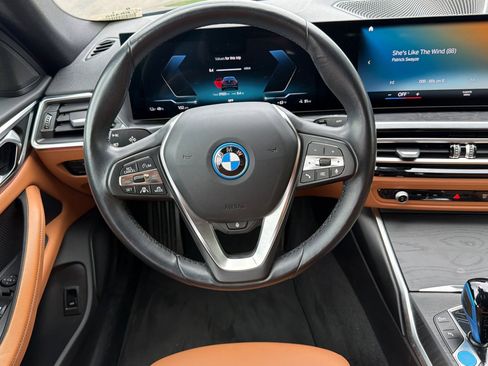 Used 2023 BMW i4 eDrive35 image 18