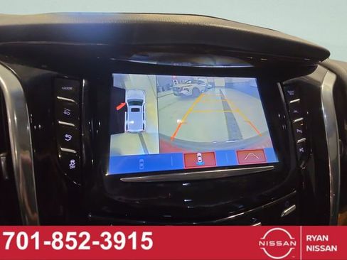 Used 2019 Cadillac Escalade Luxury w/ Escalade Sport Edition image 31