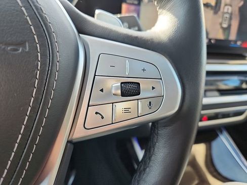 Certified 2024 BMW X7 xDrive40i w/ Premium Package image 25