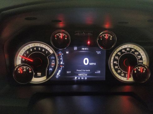 Used 2017 RAM 1500 Lone Star AWD/4WD image 23