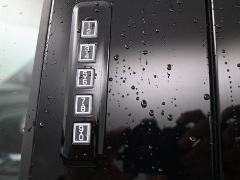 New 2026 Ford F250 Platinum w/ Tremor Off-Road Package image 33