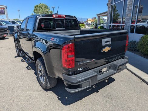 Used 2017 Chevrolet Colorado Z71 AWD/4WD image 3