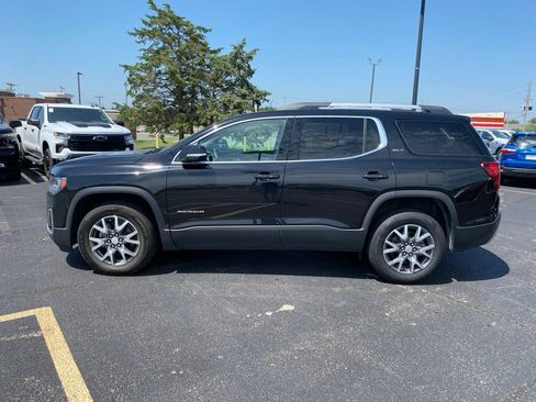 Used 2023 GMC Acadia SLT FWD image 4