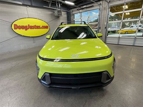 Used 2024 Hyundai Kona SEL w/ Convenience Package FWD image 8