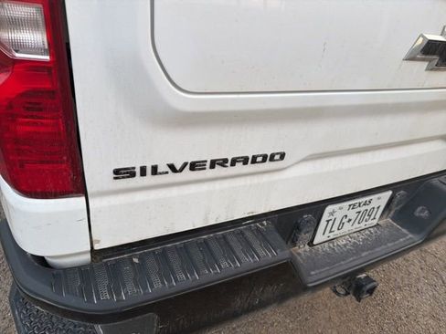 Used 2023 Chevrolet Silverado 1500 Custom Trail Boss w/ LPO, Dark Essentials Package AWD/4WD image 7