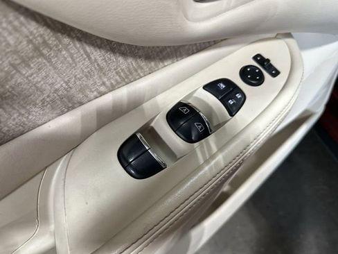 Used 2019 Nissan Murano SL image 19