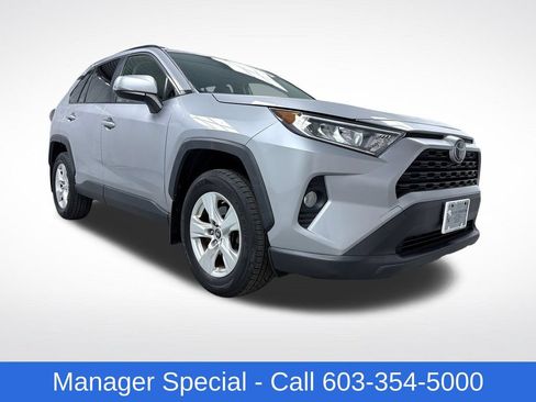 Used 2019 Toyota RAV4 XLE w/ Convenience Package AWD/4WD image 1