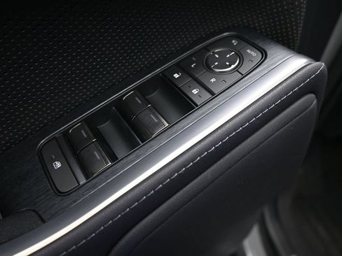 Used 2025 Lexus GX 550 AWD/4WD image 11