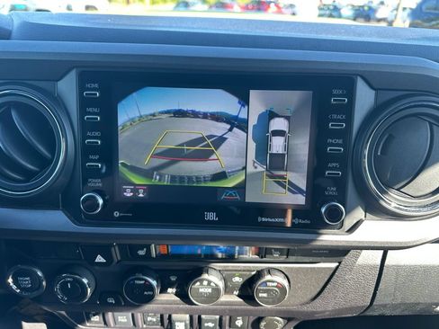 Used 2022 Toyota Tacoma TRD Pro AWD/4WD image 16