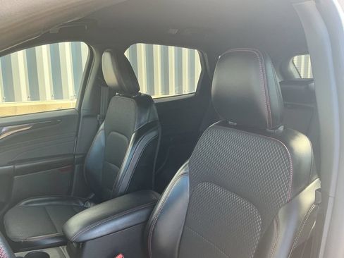 Used 2024 Ford Escape ST-Line w/ Tech Pack #1 AWD/4WD image 9