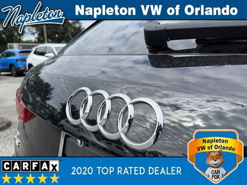 Used 2022 Audi Q3 2.0T Premium w/ Convenience Package image 9