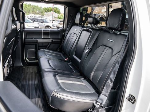 Used 2020 Ford F150 Platinum w/ Equipment Group 701A Luxury AWD/4WD image 16