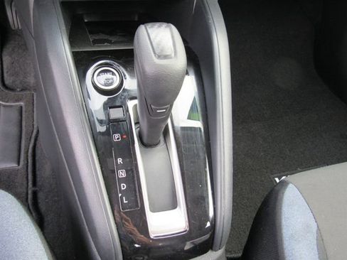 Used 2025 Nissan Versa SV image 24