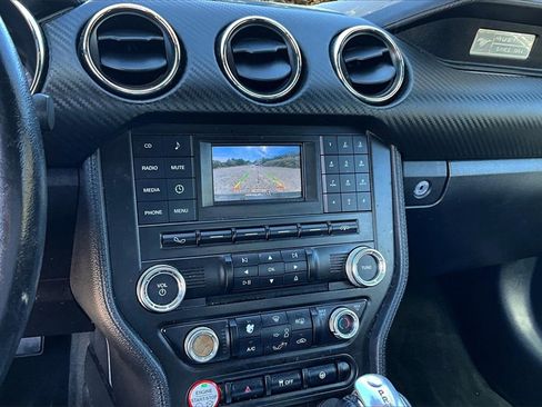 Used 2016 Ford Mustang Coupe image 12